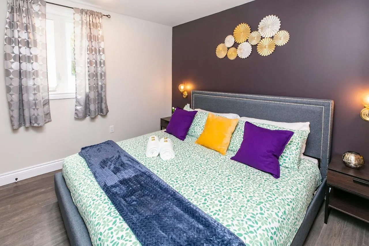 Upscale 1Br Home - King Bed - Near Byward Market Ottawa 0*,