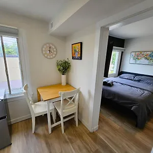 Jstlikehome - Old & Ottawa